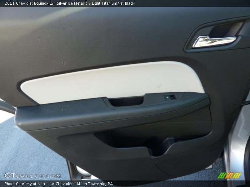 Door Panel of 2011 Equinox LS
