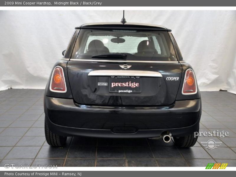 Midnight Black / Black/Grey 2009 Mini Cooper Hardtop