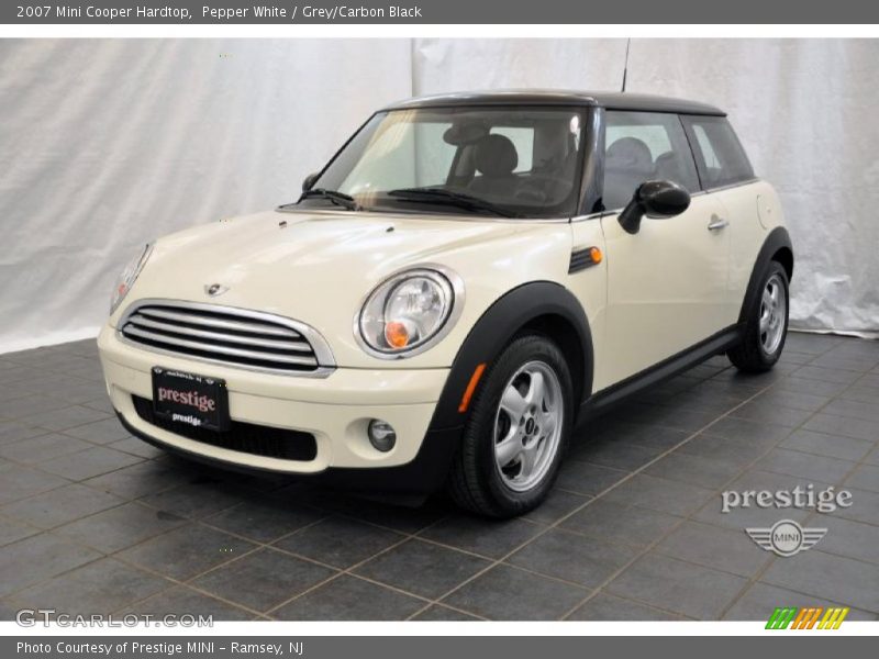 Pepper White / Grey/Carbon Black 2007 Mini Cooper Hardtop
