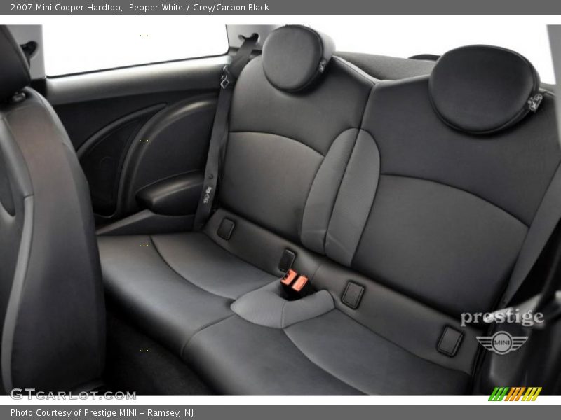 Pepper White / Grey/Carbon Black 2007 Mini Cooper Hardtop