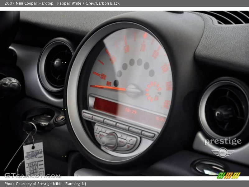 Pepper White / Grey/Carbon Black 2007 Mini Cooper Hardtop