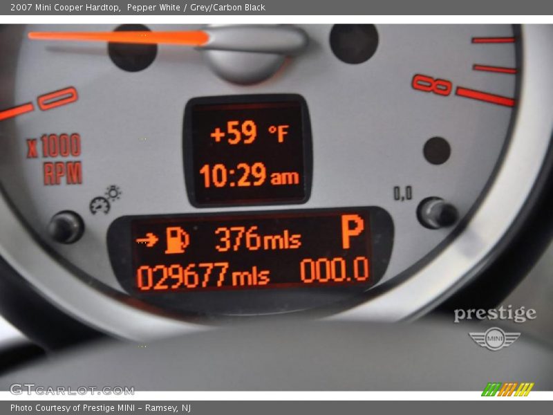 Pepper White / Grey/Carbon Black 2007 Mini Cooper Hardtop