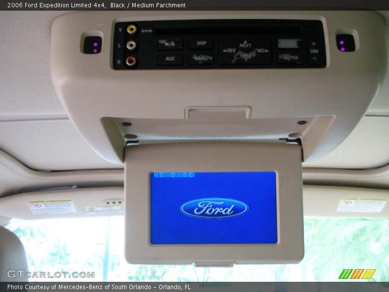 Controls of 2006 Expedition Limited 4x4