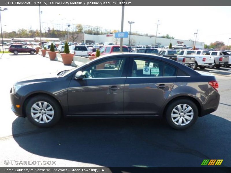 Taupe Gray Metallic / Jet Black/Medium Titanium 2011 Chevrolet Cruze LS