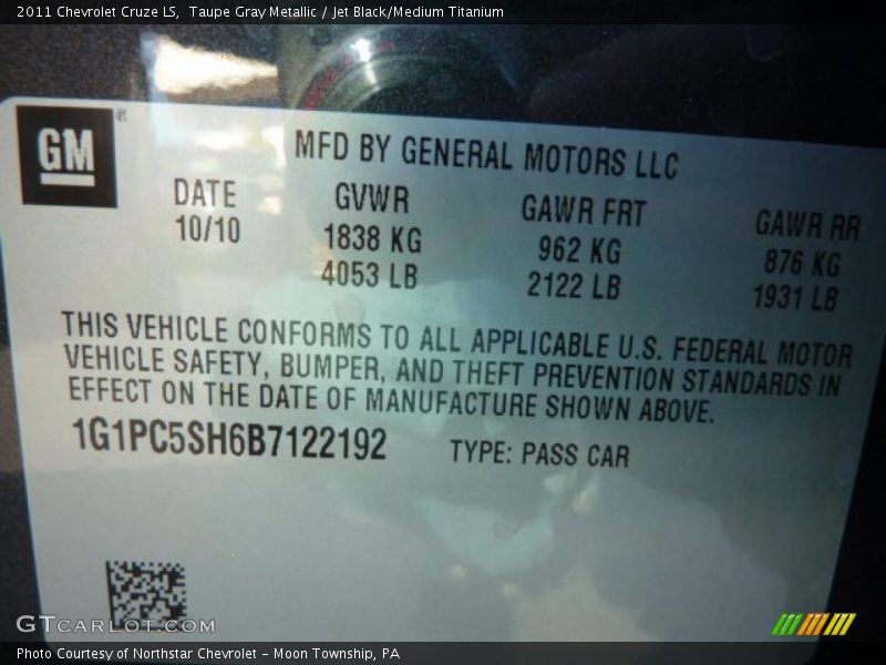 Taupe Gray Metallic / Jet Black/Medium Titanium 2011 Chevrolet Cruze LS