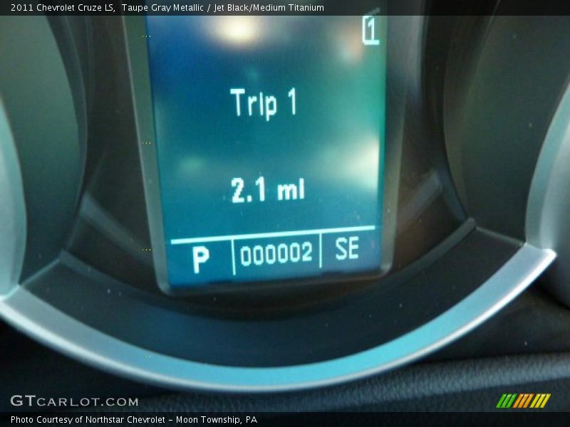 Taupe Gray Metallic / Jet Black/Medium Titanium 2011 Chevrolet Cruze LS