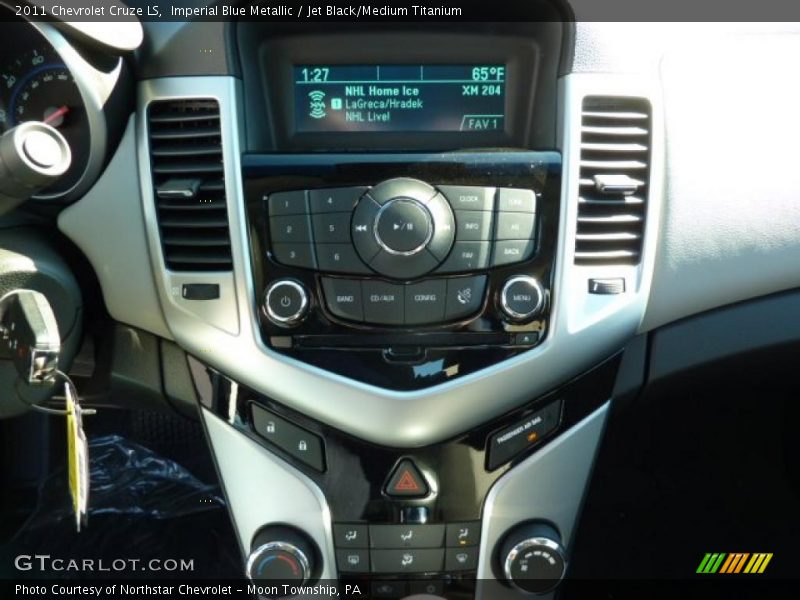 Controls of 2011 Cruze LS