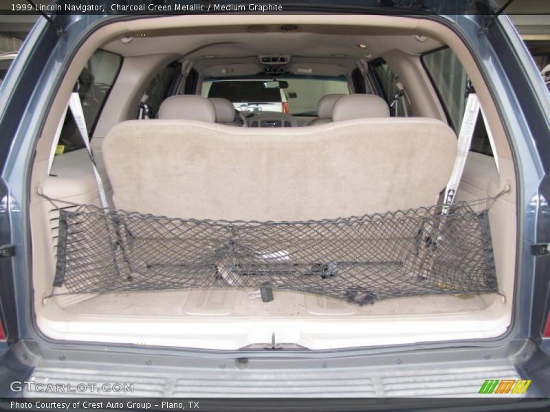  1999 Navigator  Trunk