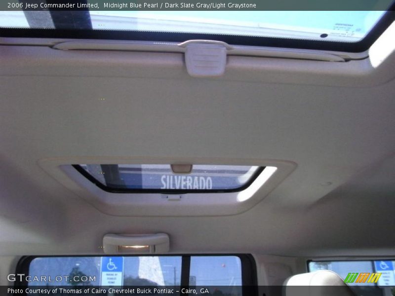 Sunroof of 2006 Commander Limited