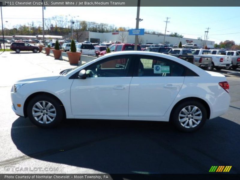Summit White / Jet Black/Medium Titanium 2011 Chevrolet Cruze LS