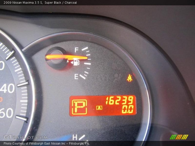 Super Black / Charcoal 2009 Nissan Maxima 3.5 S