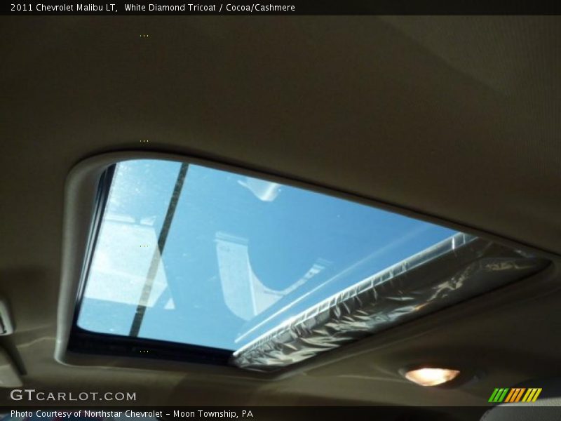 White Diamond Tricoat / Cocoa/Cashmere 2011 Chevrolet Malibu LT