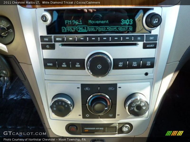 Controls of 2011 Malibu LT