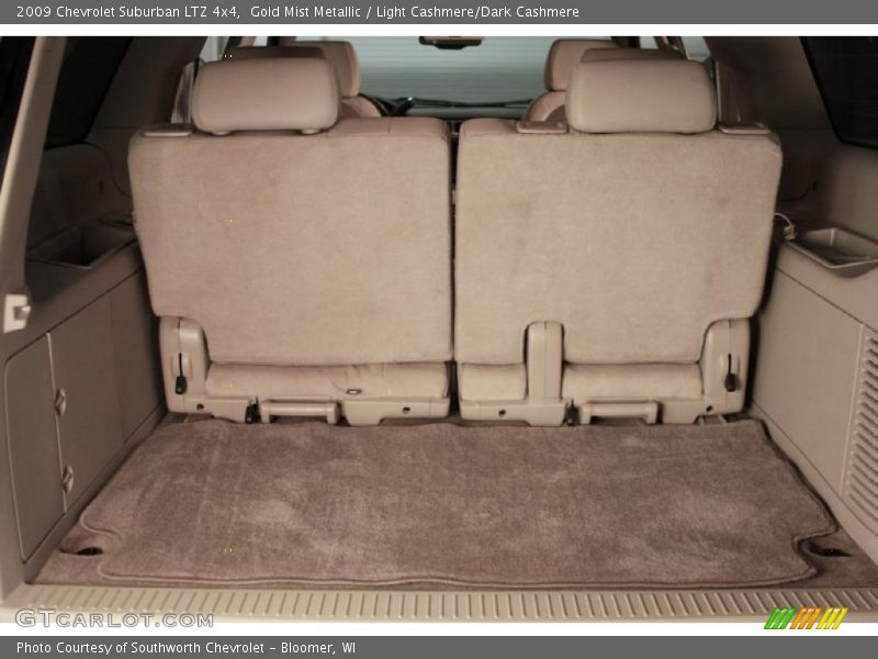  2009 Suburban LTZ 4x4 Trunk