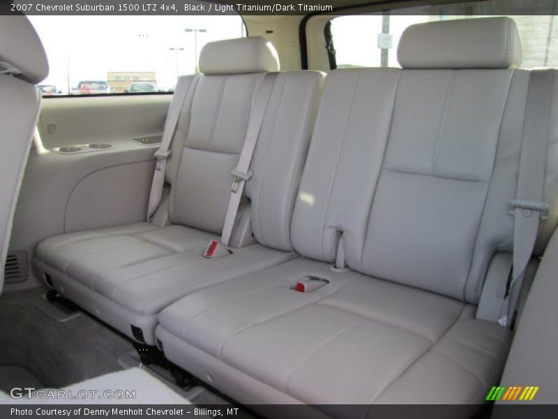  2007 Suburban 1500 LTZ 4x4 Light Titanium/Dark Titanium Interior