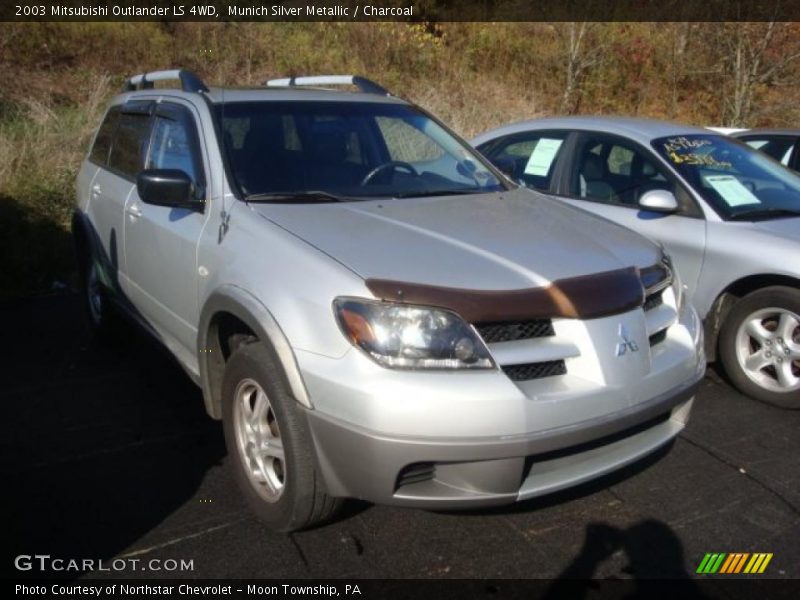 Munich Silver Metallic / Charcoal 2003 Mitsubishi Outlander LS 4WD