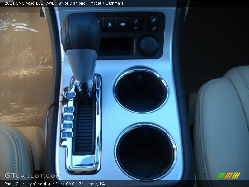 White Diamond Tintcoat / Cashmere 2011 GMC Acadia SLT AWD