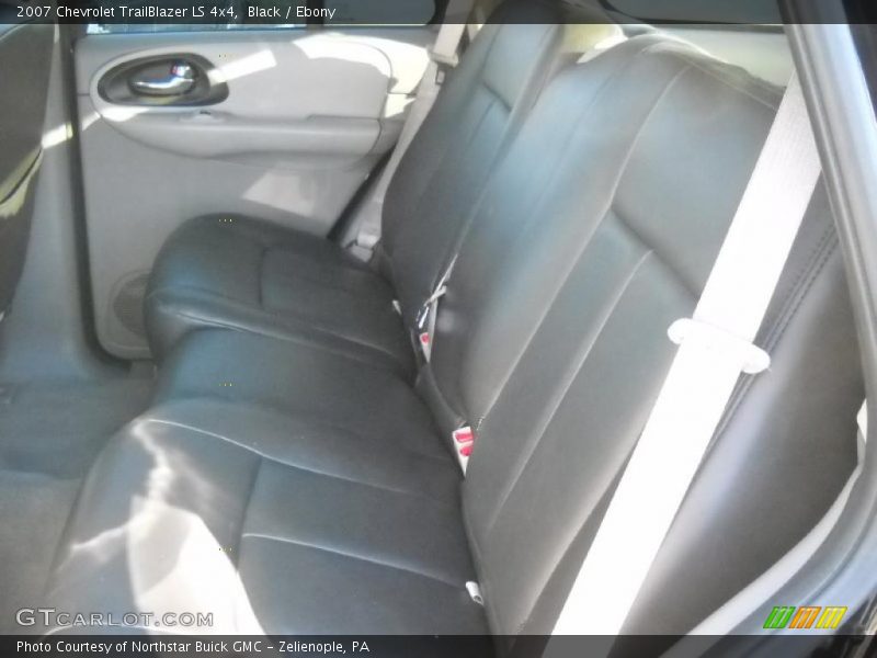Black / Ebony 2007 Chevrolet TrailBlazer LS 4x4