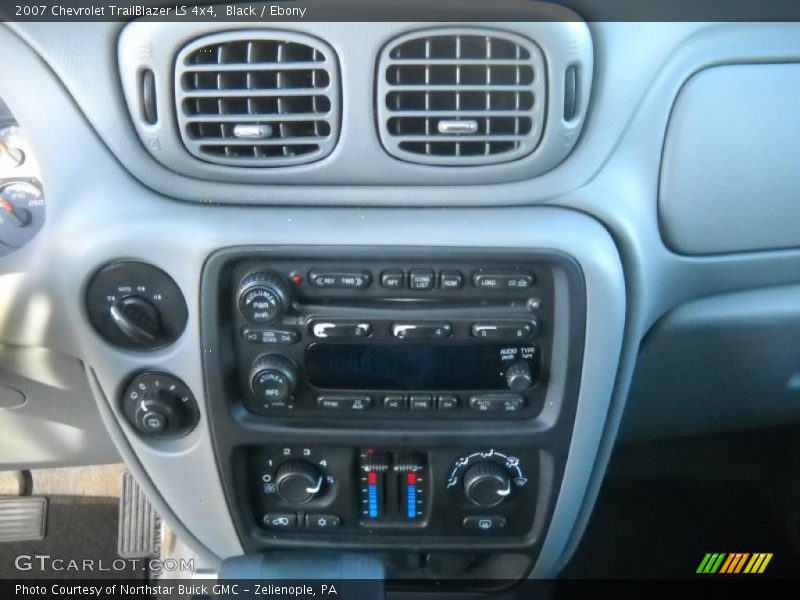 Black / Ebony 2007 Chevrolet TrailBlazer LS 4x4