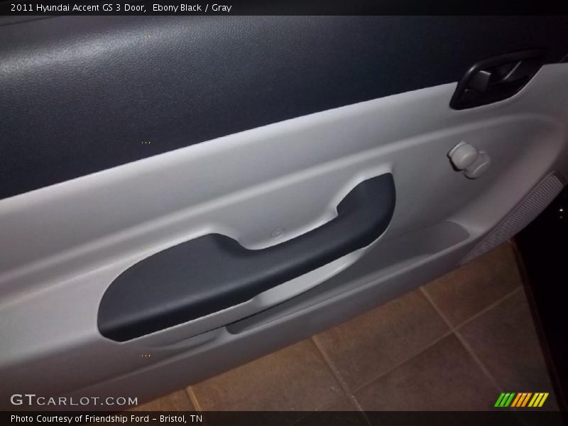 Door Panel of 2011 Accent GS 3 Door