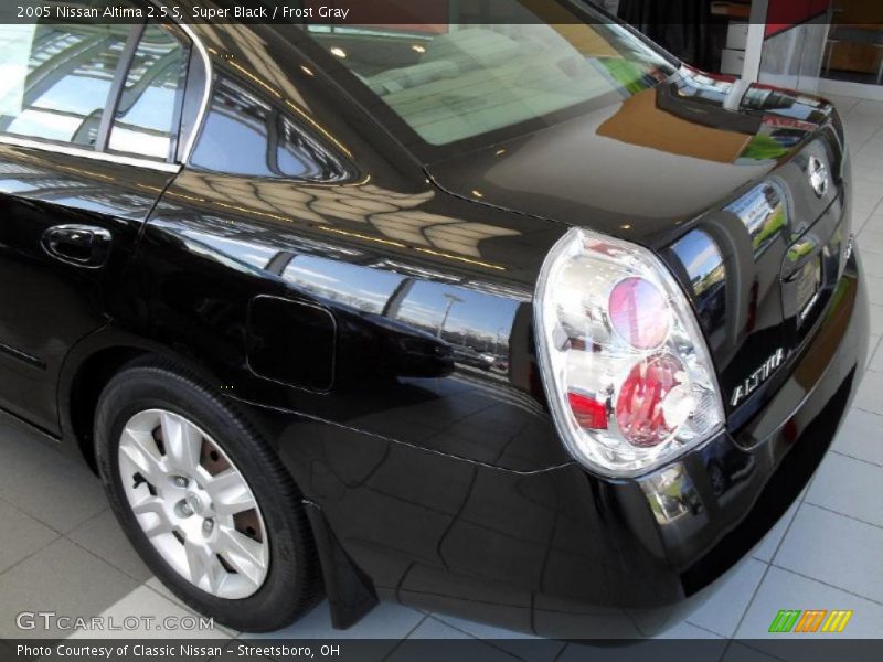 Super Black / Frost Gray 2005 Nissan Altima 2.5 S