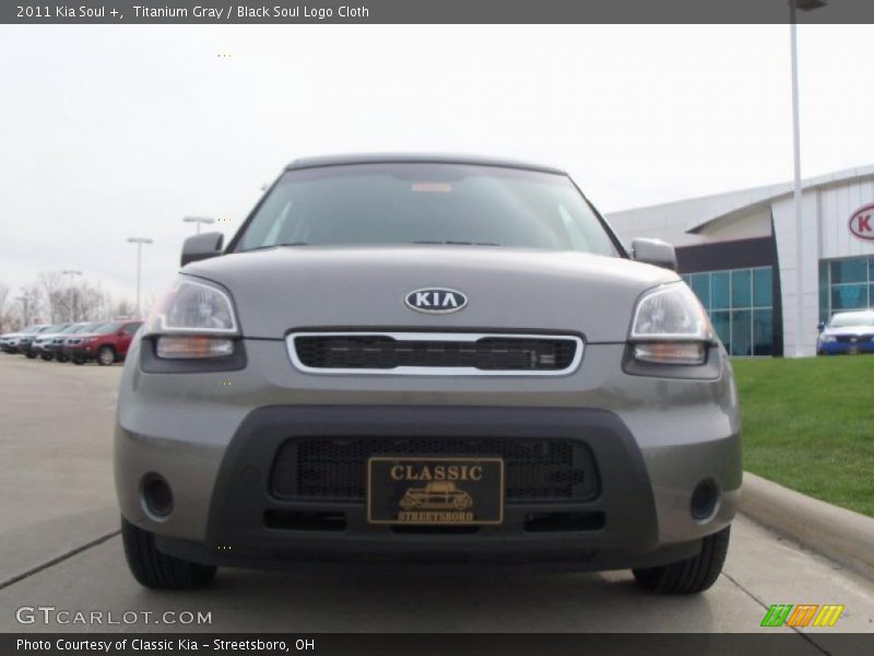 Titanium Gray / Black Soul Logo Cloth 2011 Kia Soul +