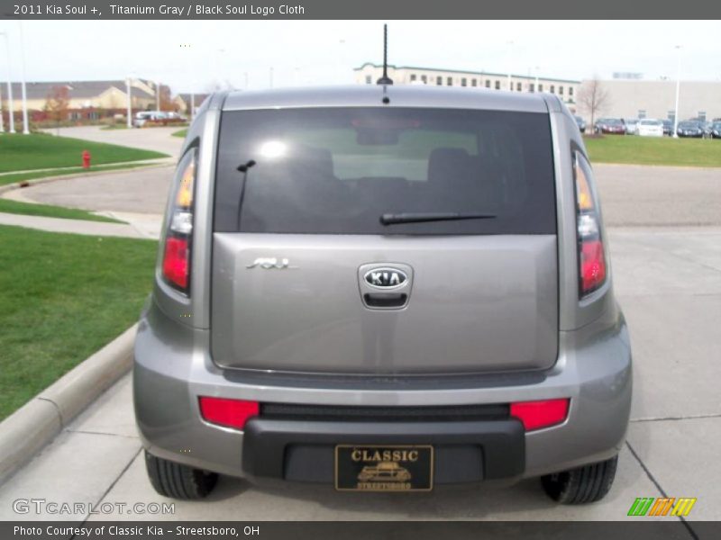 Titanium Gray / Black Soul Logo Cloth 2011 Kia Soul +