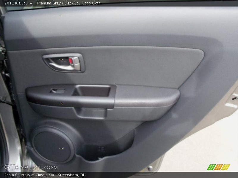 Titanium Gray / Black Soul Logo Cloth 2011 Kia Soul +
