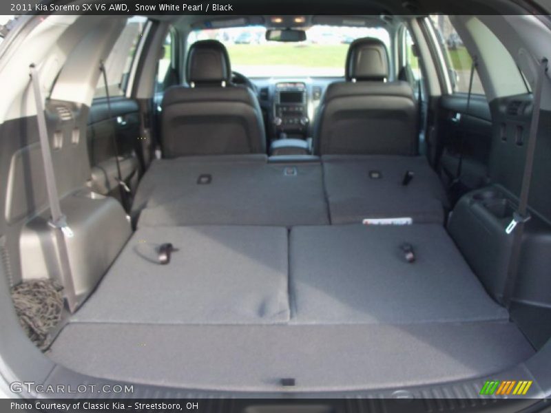  2011 Sorento SX V6 AWD Trunk