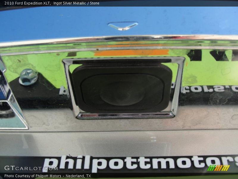 Ingot Silver Metallic / Stone 2010 Ford Expedition XLT