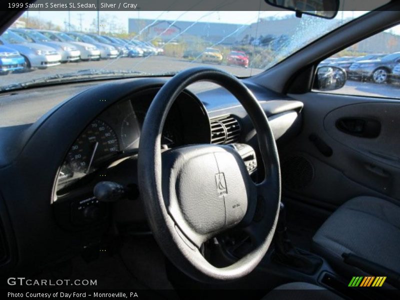 Silver / Gray 1999 Saturn S Series SL Sedan