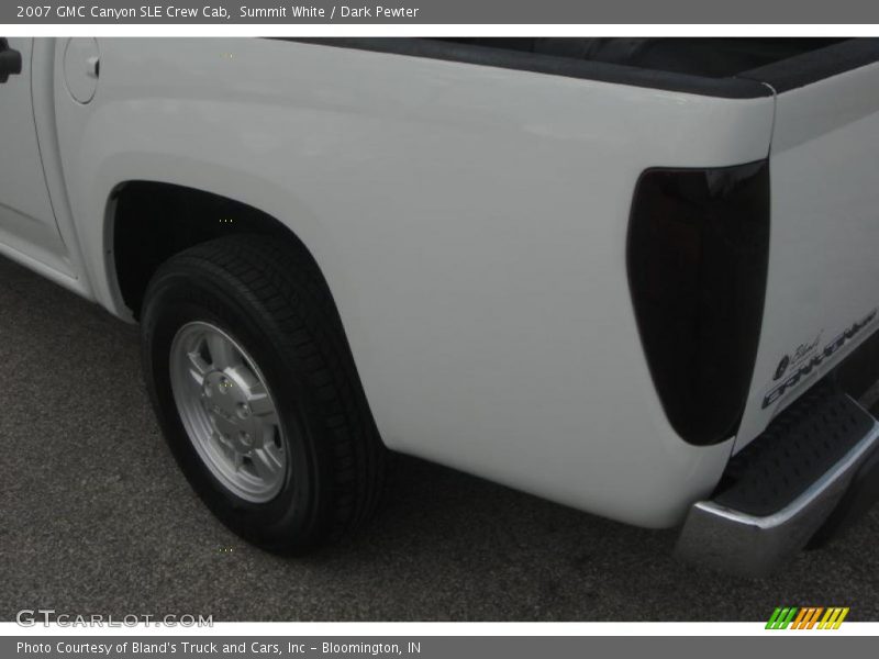 Summit White / Dark Pewter 2007 GMC Canyon SLE Crew Cab