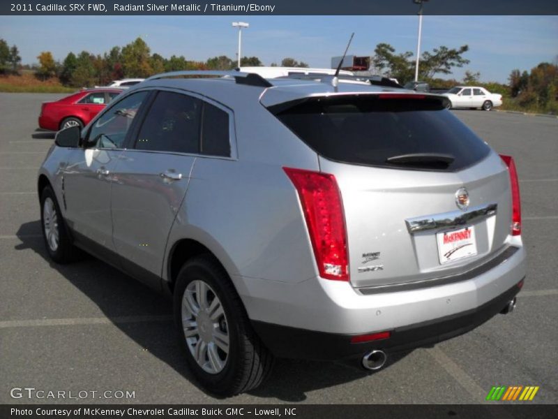 Radiant Silver Metallic / Titanium/Ebony 2011 Cadillac SRX FWD