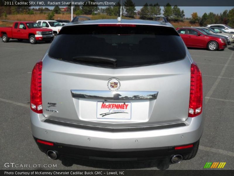 Radiant Silver Metallic / Titanium/Ebony 2011 Cadillac SRX FWD