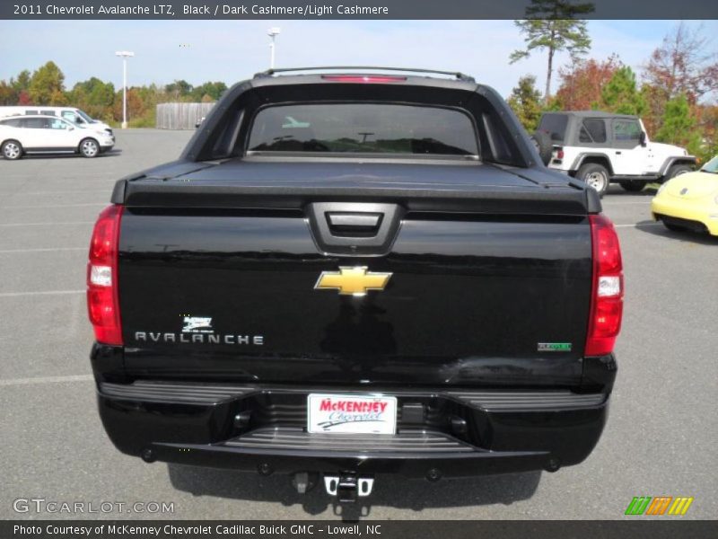 Black / Dark Cashmere/Light Cashmere 2011 Chevrolet Avalanche LTZ