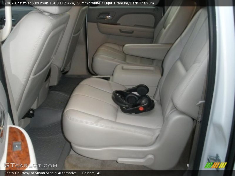 Summit White / Light Titanium/Dark Titanium 2007 Chevrolet Suburban 1500 LTZ 4x4