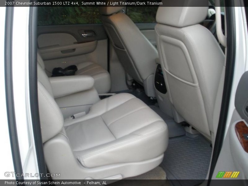 Summit White / Light Titanium/Dark Titanium 2007 Chevrolet Suburban 1500 LTZ 4x4