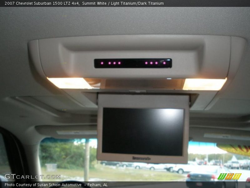 Summit White / Light Titanium/Dark Titanium 2007 Chevrolet Suburban 1500 LTZ 4x4
