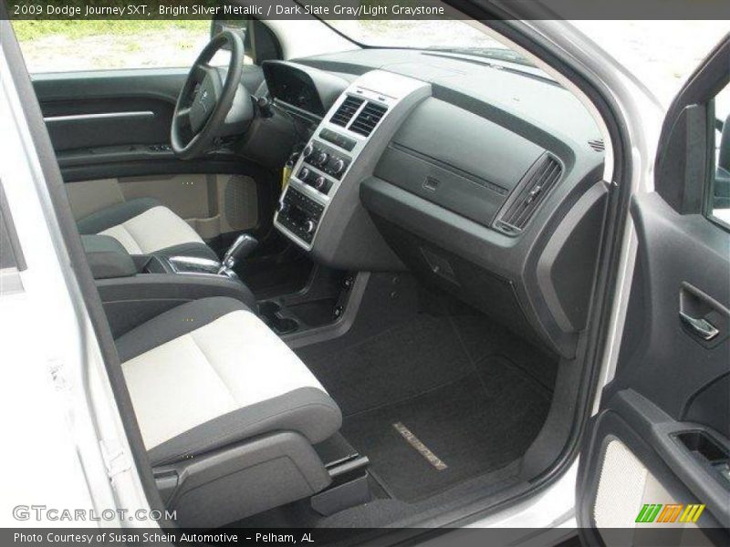 Dashboard of 2009 Journey SXT