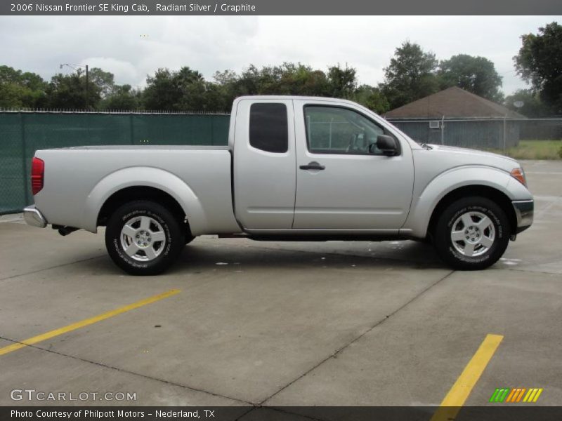 Radiant Silver / Graphite 2006 Nissan Frontier SE King Cab