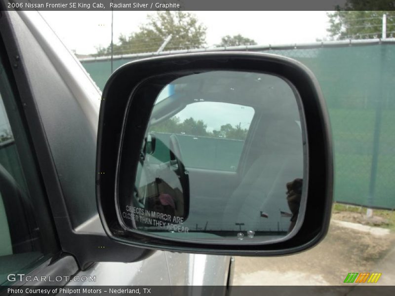 Radiant Silver / Graphite 2006 Nissan Frontier SE King Cab