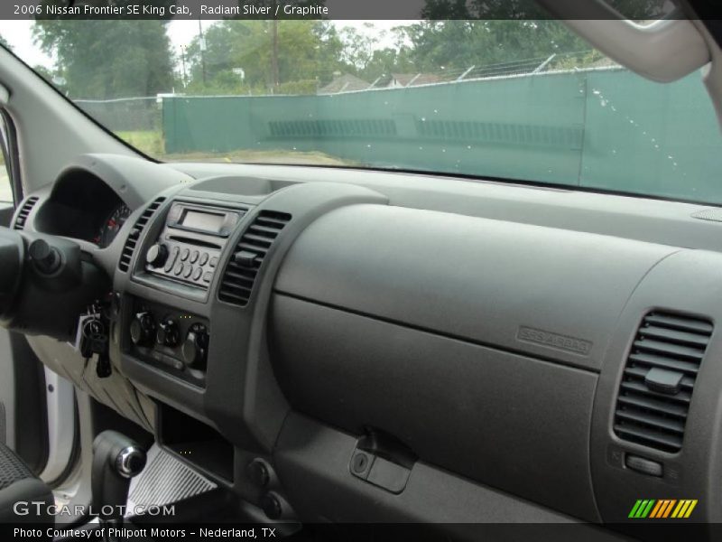 Dashboard of 2006 Frontier SE King Cab