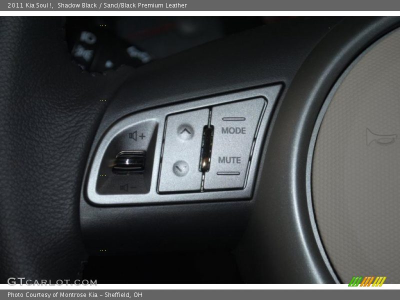 Shadow Black / Sand/Black Premium Leather 2011 Kia Soul !