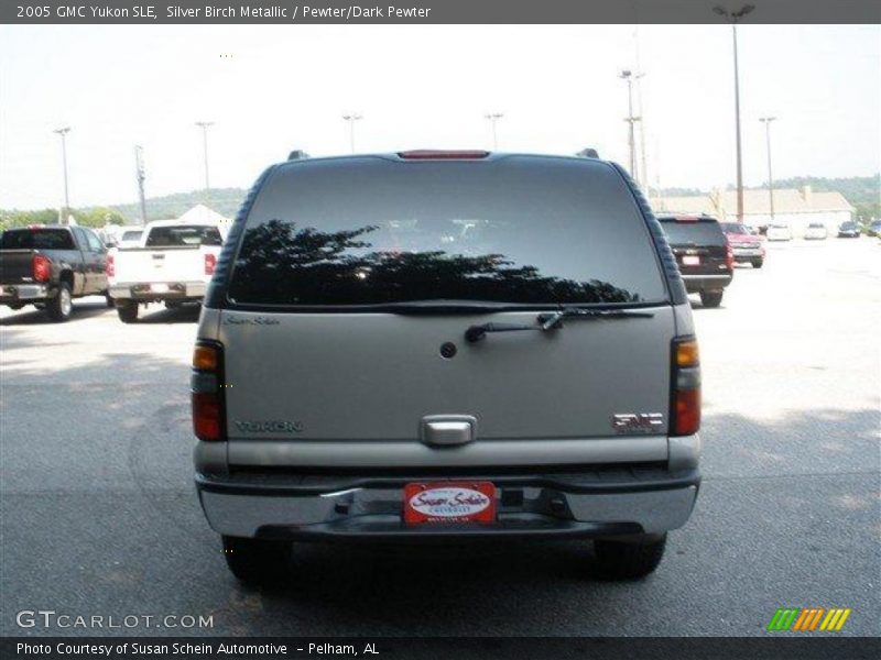 Silver Birch Metallic / Pewter/Dark Pewter 2005 GMC Yukon SLE