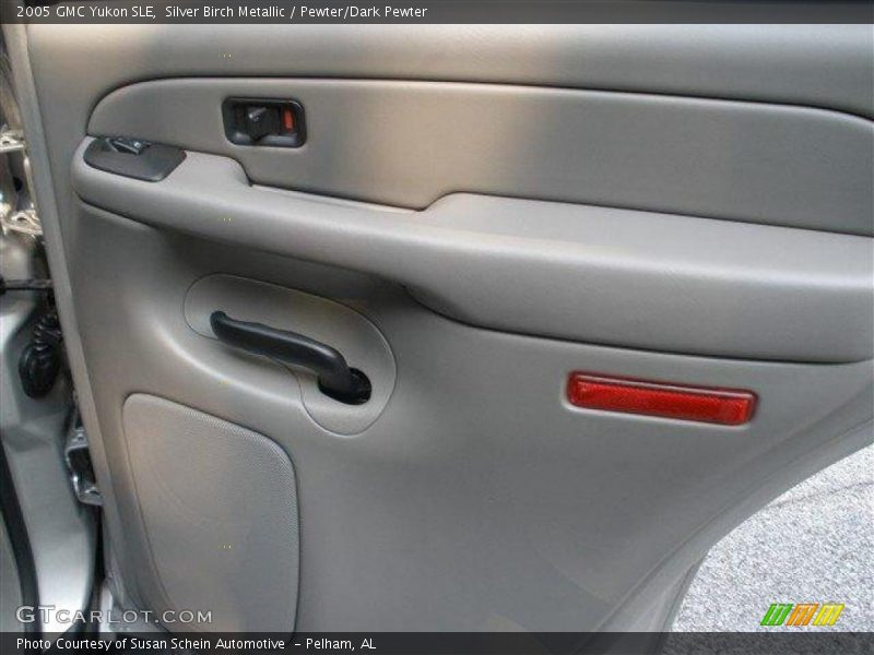 Silver Birch Metallic / Pewter/Dark Pewter 2005 GMC Yukon SLE