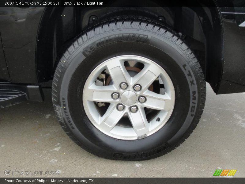  2007 Yukon XL 1500 SLT Wheel