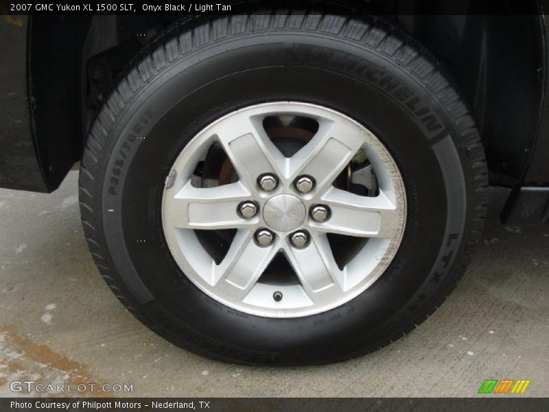  2007 Yukon XL 1500 SLT Wheel