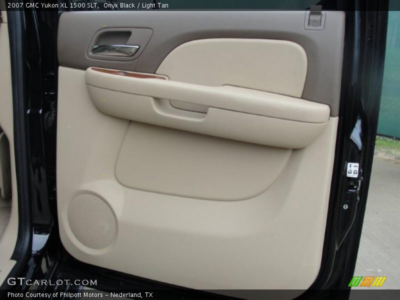 Door Panel of 2007 Yukon XL 1500 SLT