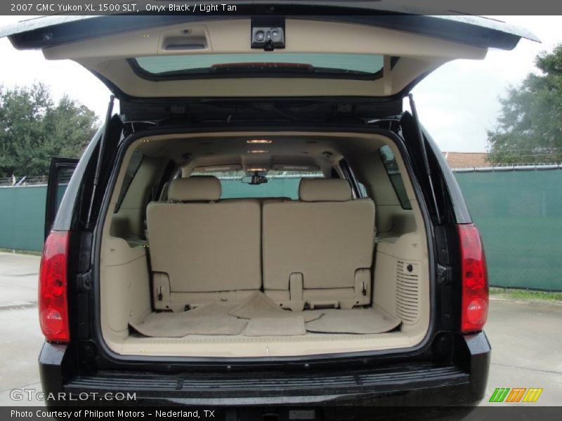  2007 Yukon XL 1500 SLT Trunk