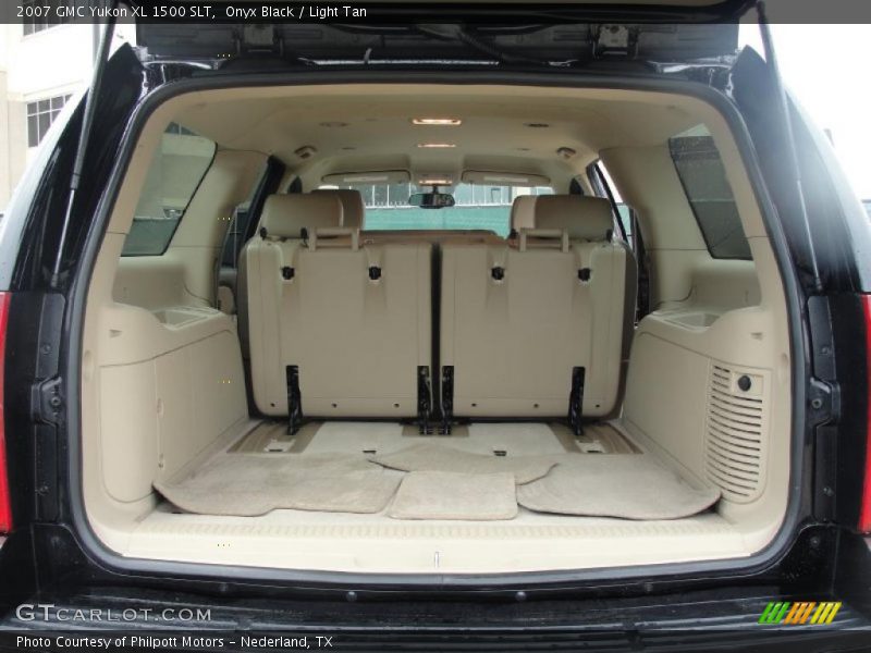  2007 Yukon XL 1500 SLT Trunk